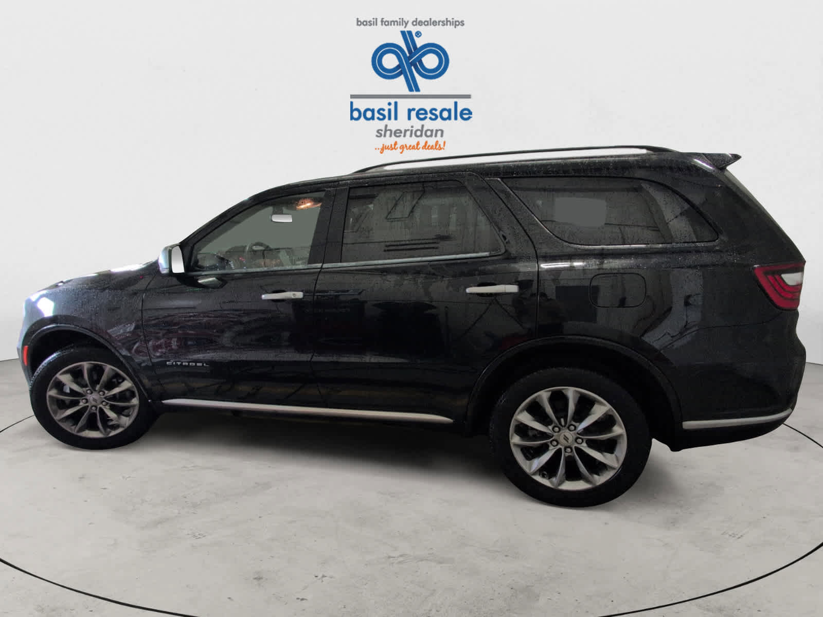 Used 2023 Dodge Durango Citadel image 3