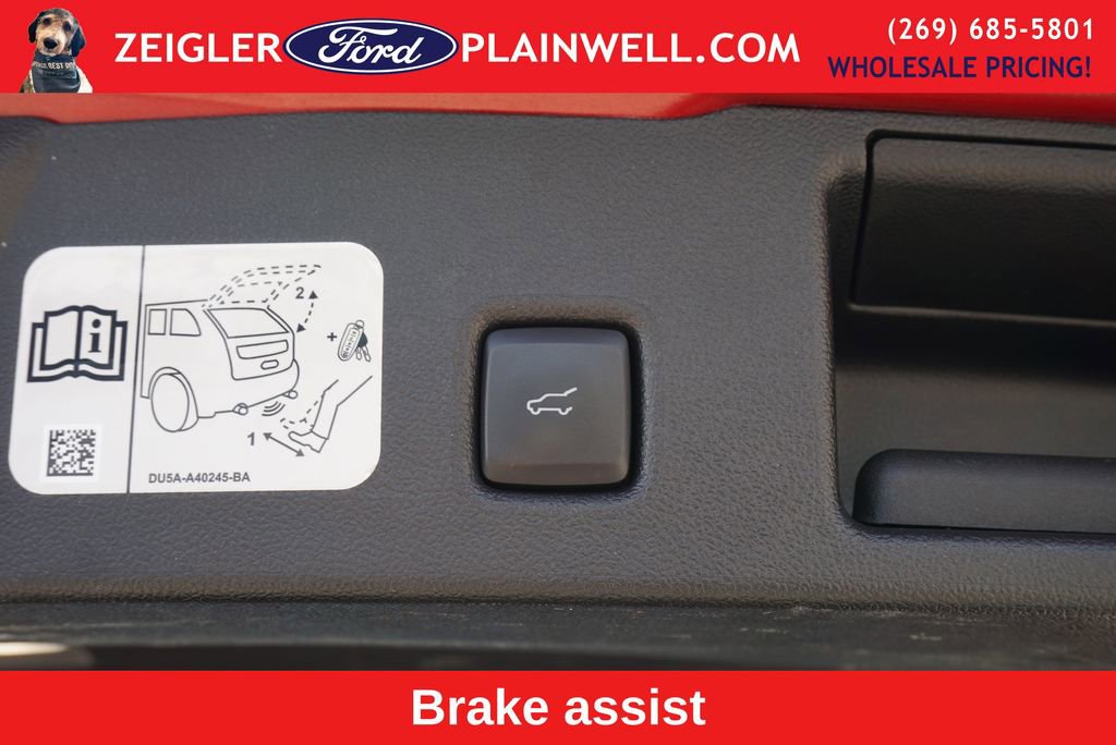 Used 2020 Ford Escape SEL FWD image 11