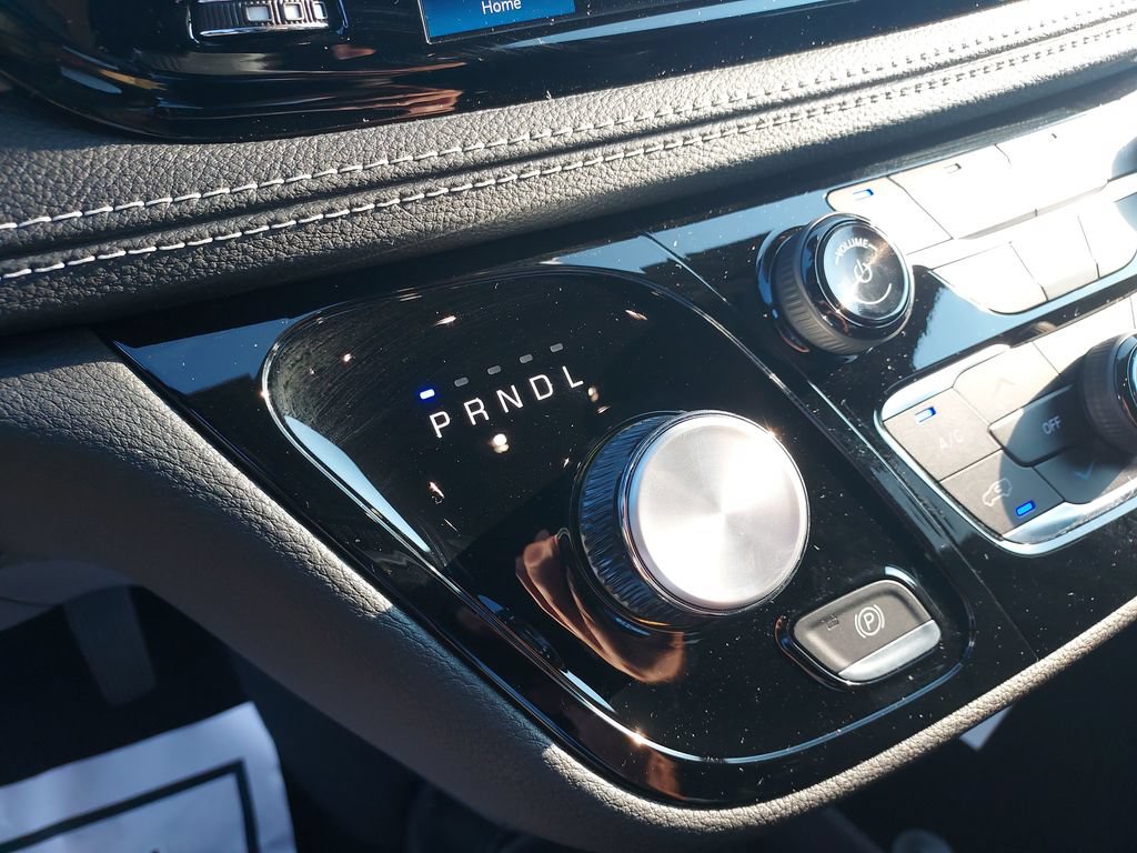 New 2026 Chrysler Pacifica Select FWD image 26