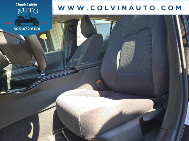 Used 2025 Toyota Prius LE FWD image 9