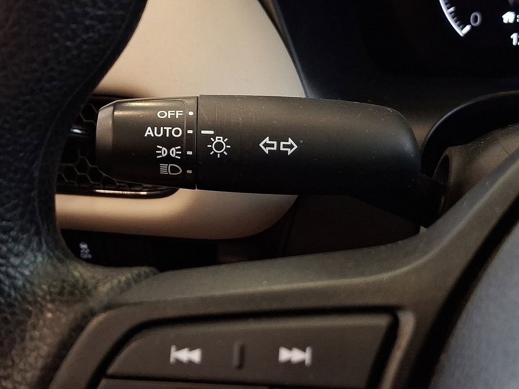 Used 2024 Honda HR-V LX image 23