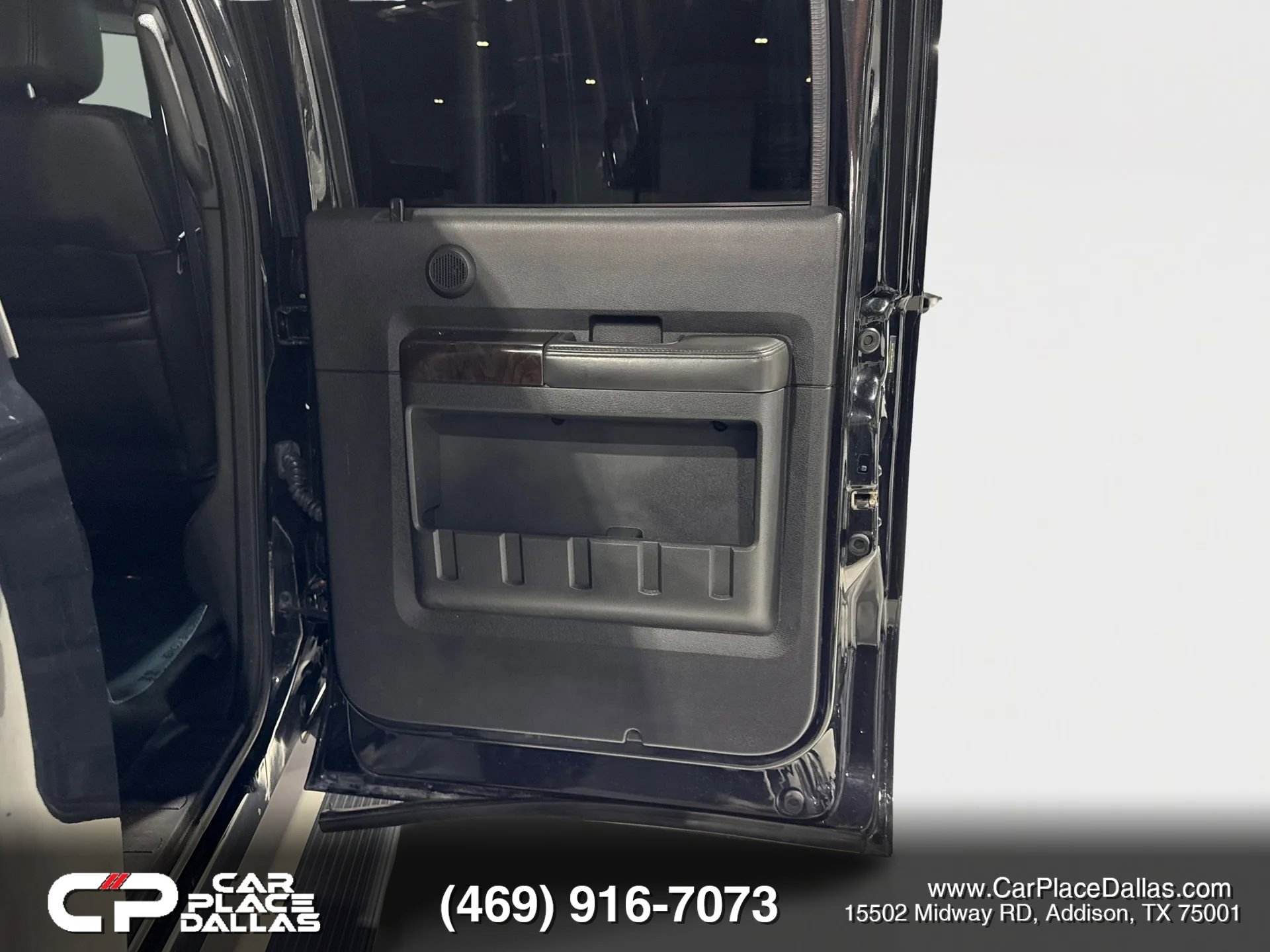 Used 2015 Ford F250 Platinum w/ FX4 Off-Road Package AWD/4WD image 23