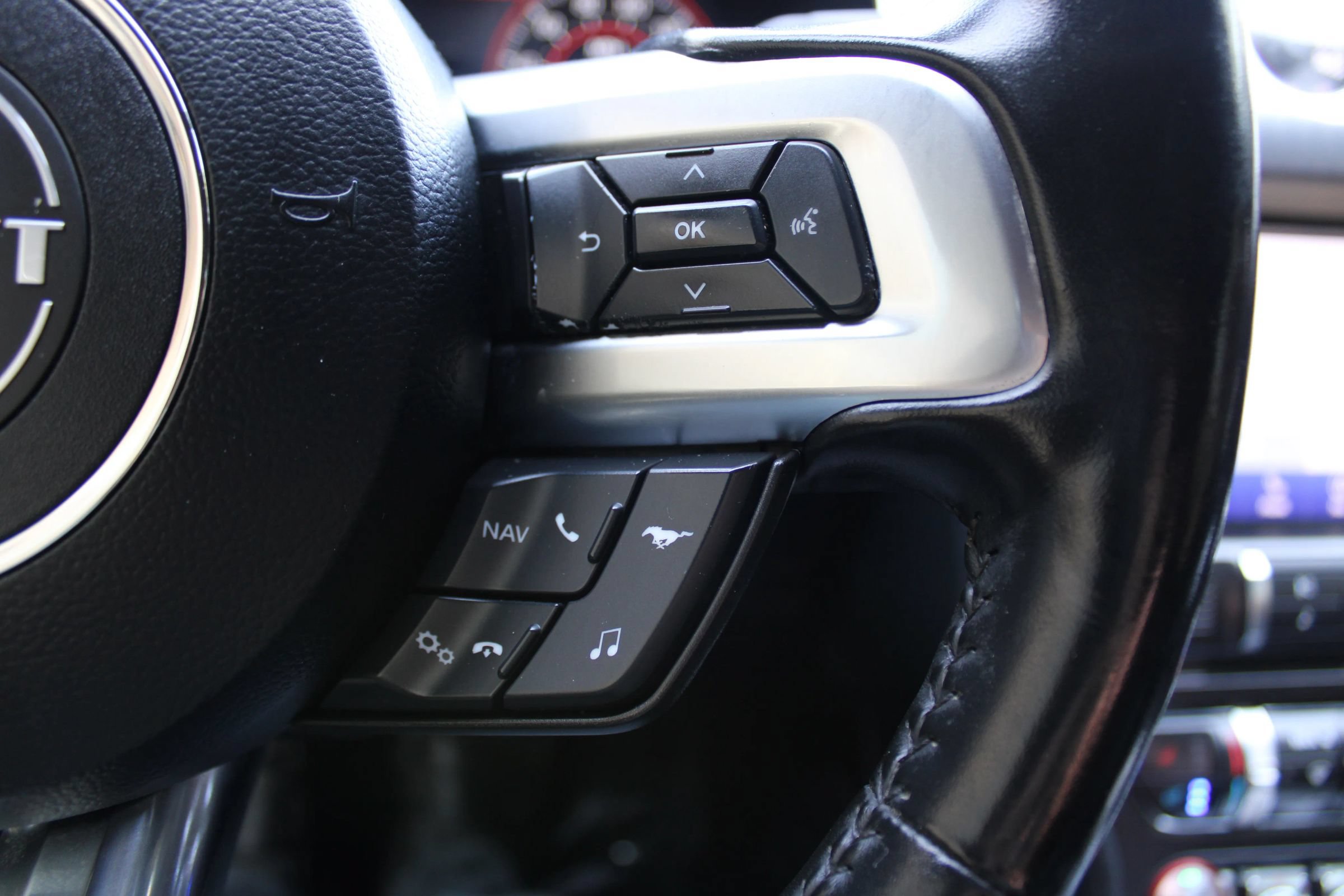 Used 2019 Ford Mustang Bullitt w/ Bullitt Electronics Package RWD image 12