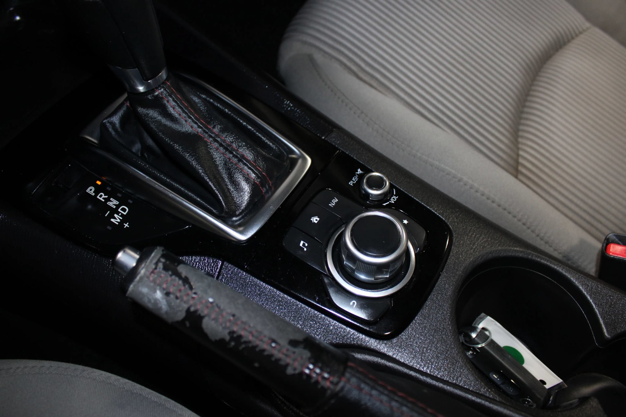 Used 2016 MAZDA MAZDA3 i Touring FWD image 19
