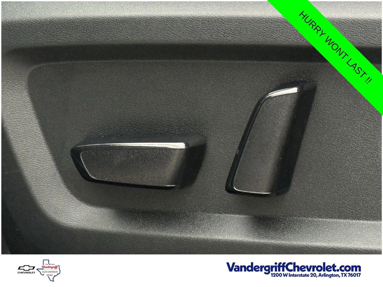 Used 2025 Nissan Rogue SV AWD/4WD image 23
