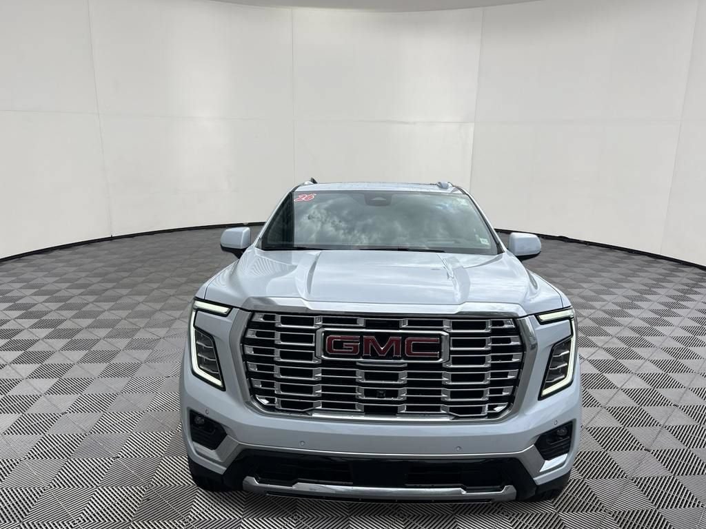 New 2026 GMC Yukon XL Denali w/ Denali Reserve Package AWD/4WD image 8
