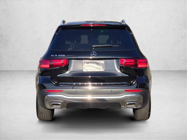 Used 2025 Mercedes-Benz GLB 250 image 5