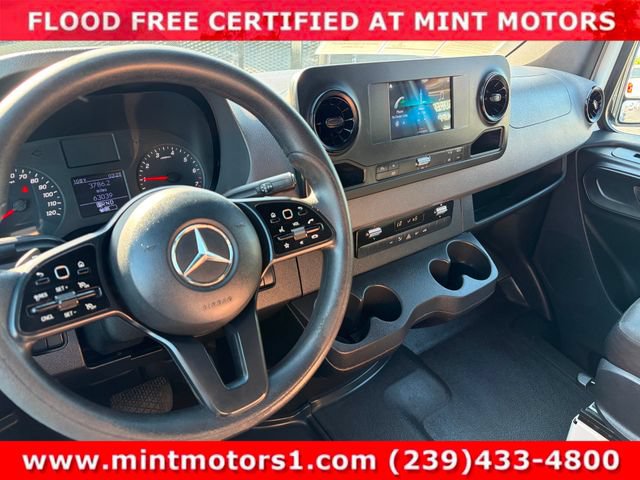 Used 2020 Mercedes-Benz Sprinter 1500 w/ Driver Convenience Package image 23