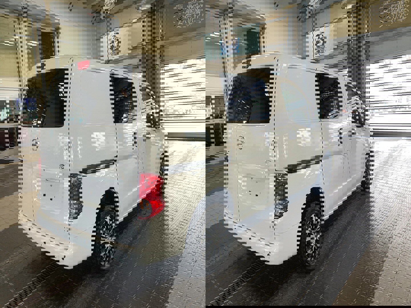 Used 2021 Nissan NV200 SV w/ Sliding Door Glass Package image 12