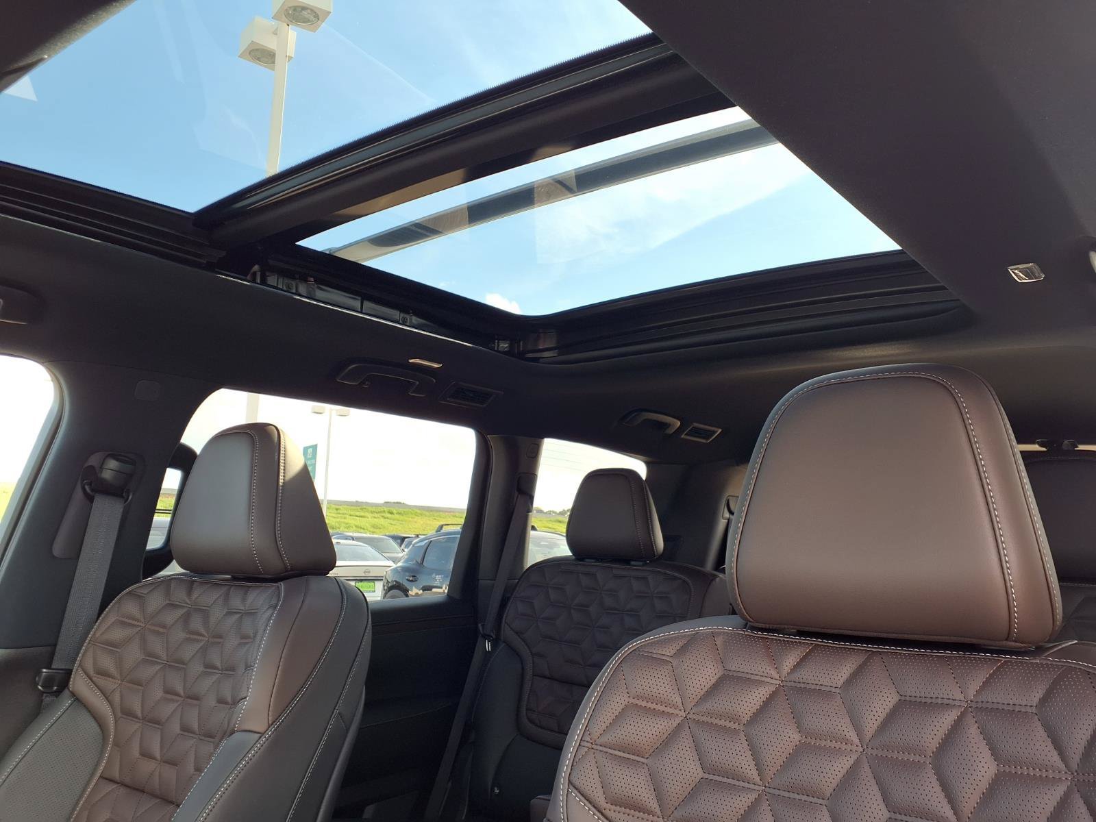 New 2026 Nissan Armada Platinum AWD/4WD image 16