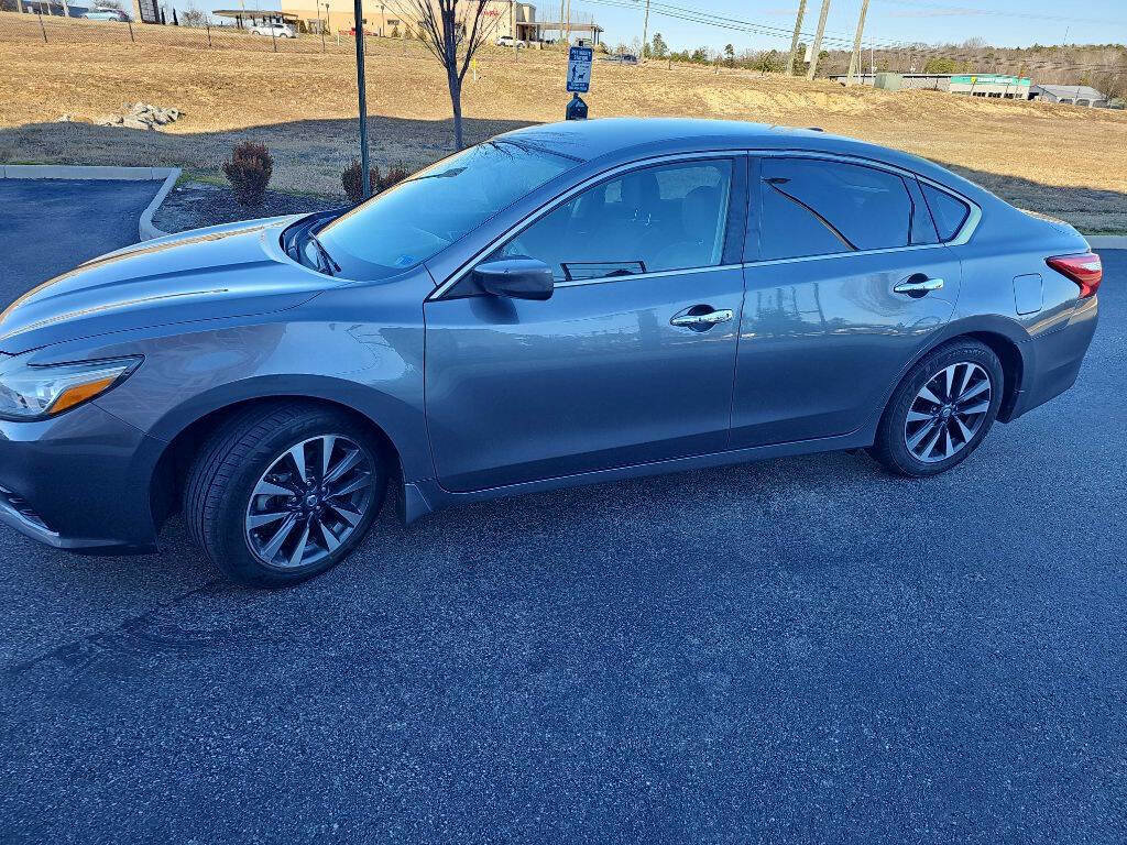 Used 2016 Nissan Altima 2.5 SV image 3