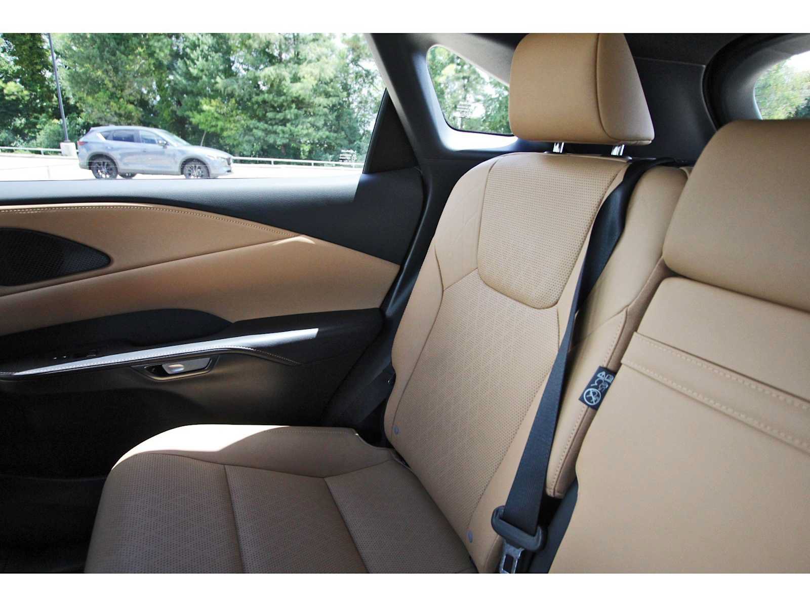 Used 2023 Lexus RX 350 Premium Plus w/ Cold Area Package FWD image 9