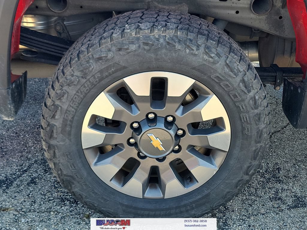 Used 2024 Chevrolet Silverado 2500 Custom w/ Custom Value Package AWD/4WD image 5