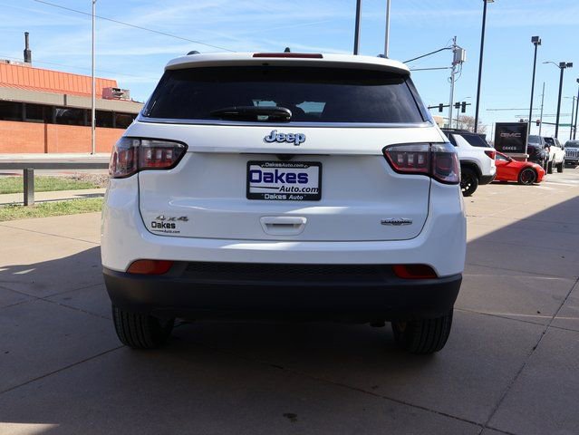 Used 2025 Jeep Compass Latitude w/ Sun & Sound Group image 7