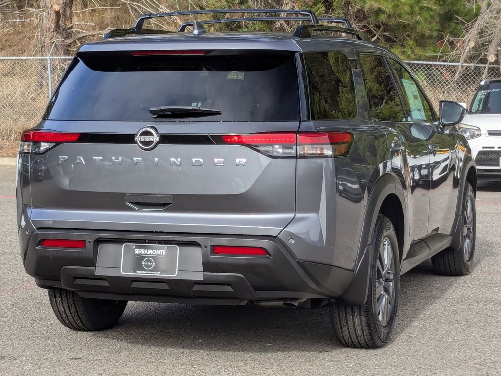 New 2025 Nissan Pathfinder SV image 5