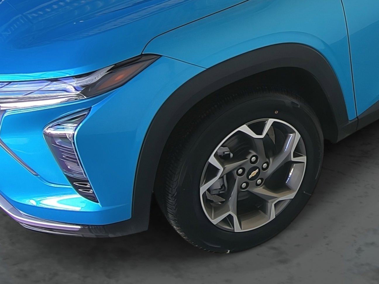 Used 2025 Chevrolet Trax LT w/ Driver Confidence Package image 7