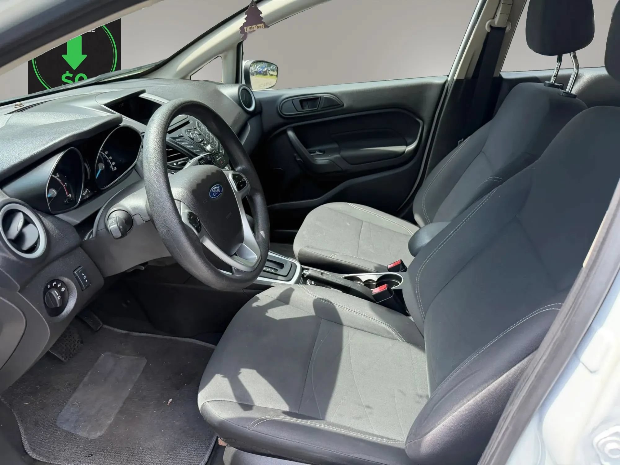 Used 2018 Ford Fiesta SE FWD image 8