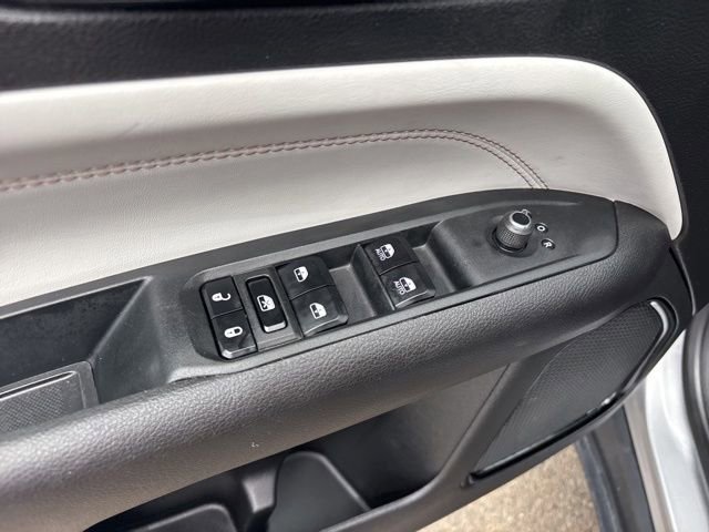 Used 2023 Jeep Compass Limited AWD/4WD image 13