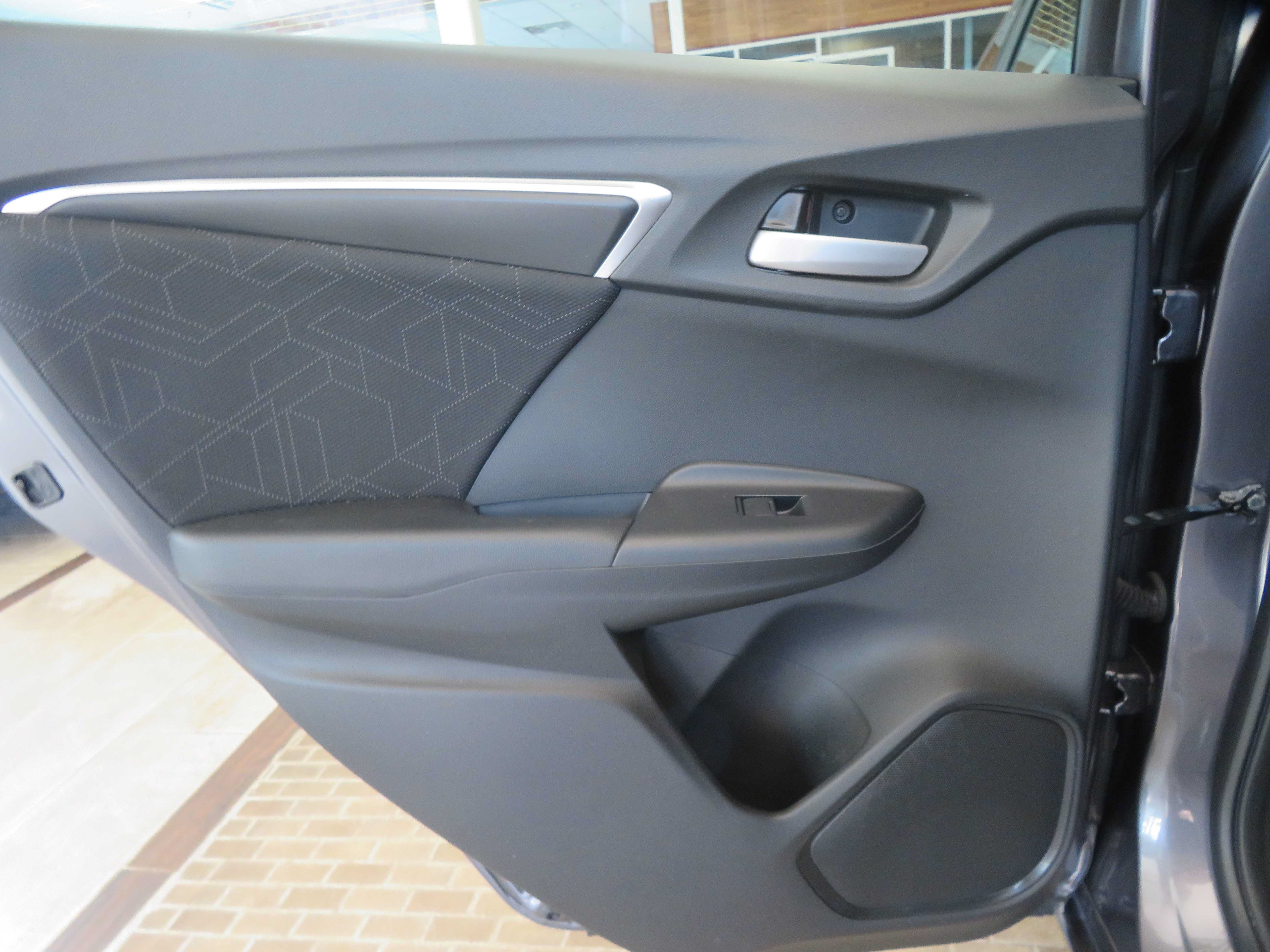 Used 2015 Honda Fit EX-L image 17