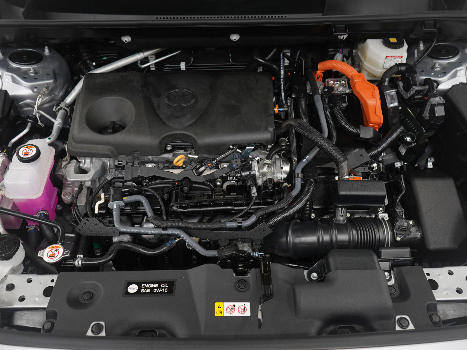 Used 2025 Toyota RAV4 XLE image 31