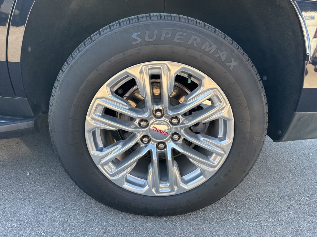 Used 2022 GMC Yukon SLE image 32