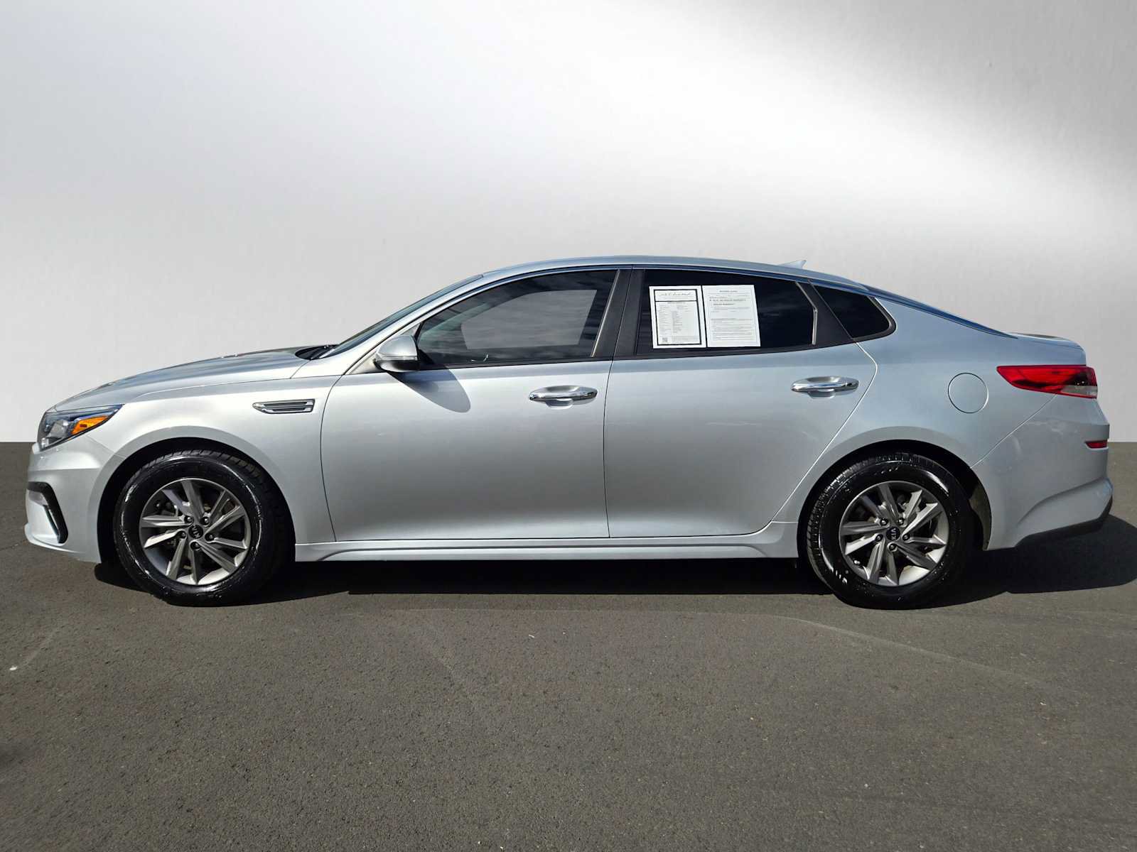 Used 2020 Kia Optima LX FWD image 6