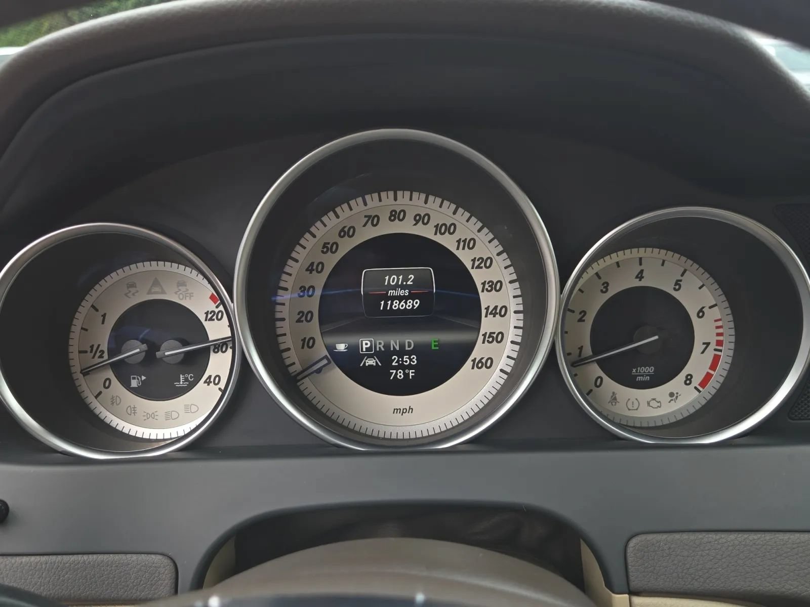 Used 2013 Mercedes-Benz C 250 Sedan image 23