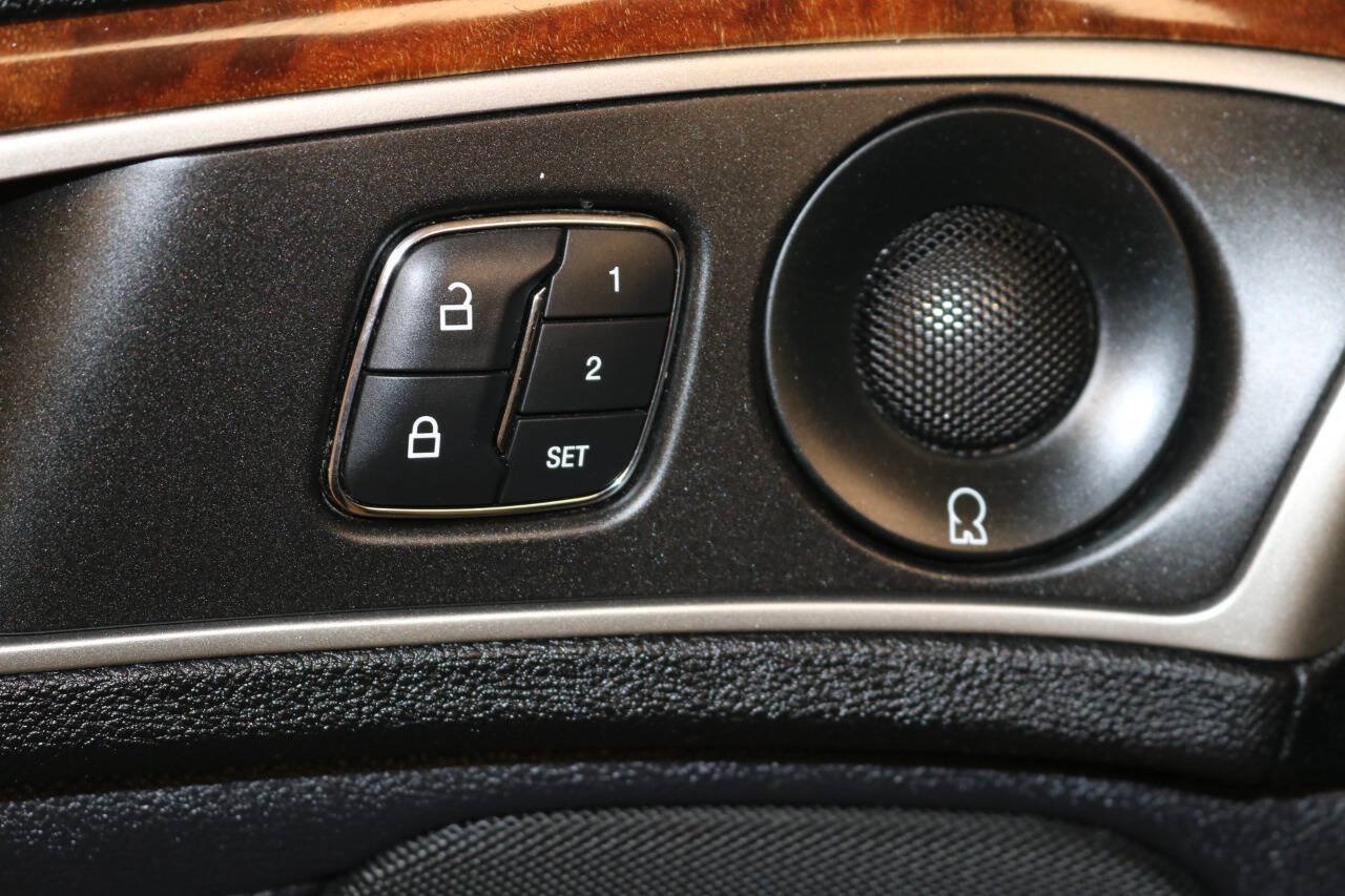 Used 2020 Lincoln MKZ Reserve w/ Elements Package FWD image 34