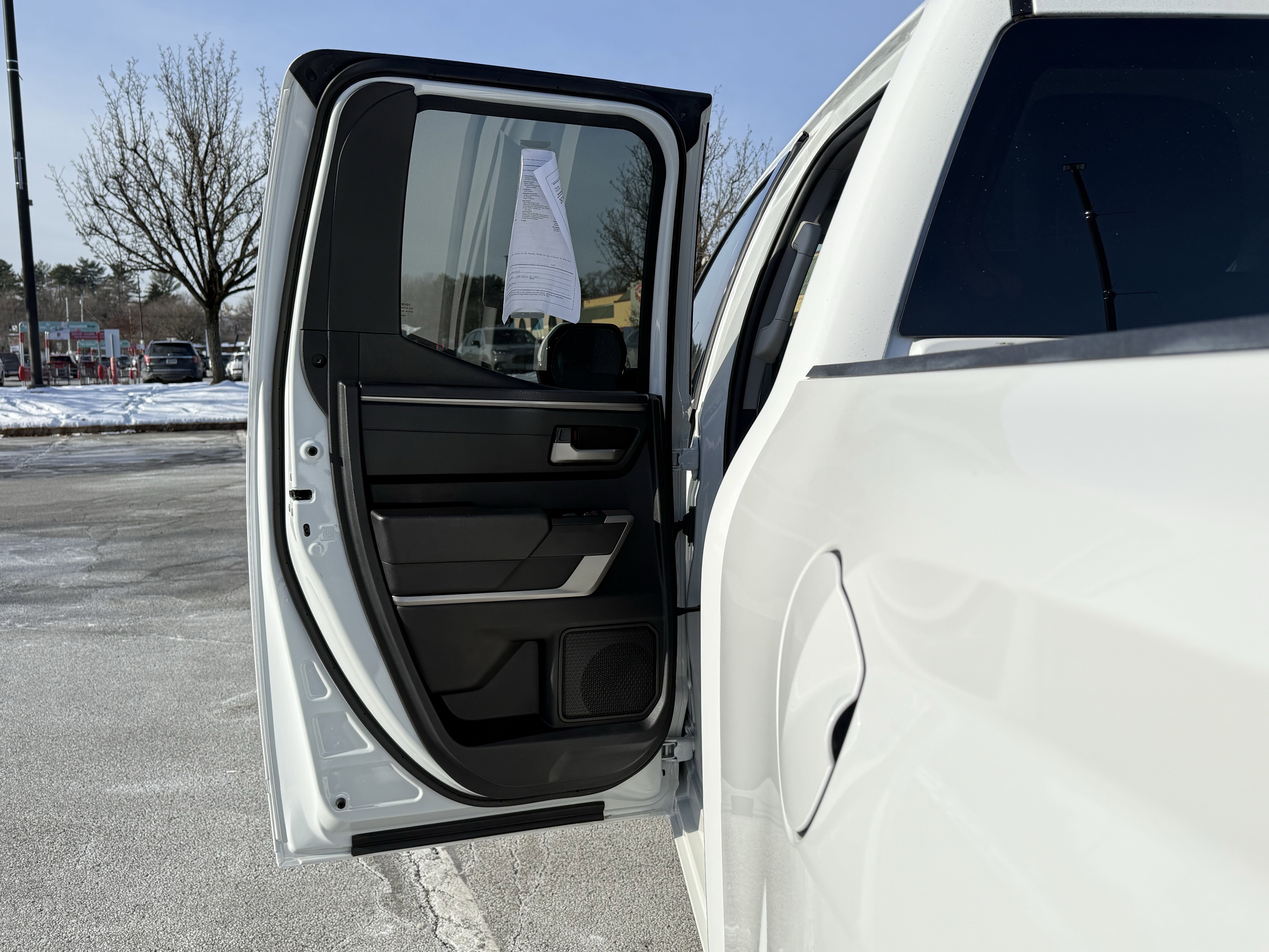 Used 2022 Toyota Tundra Limited image 31