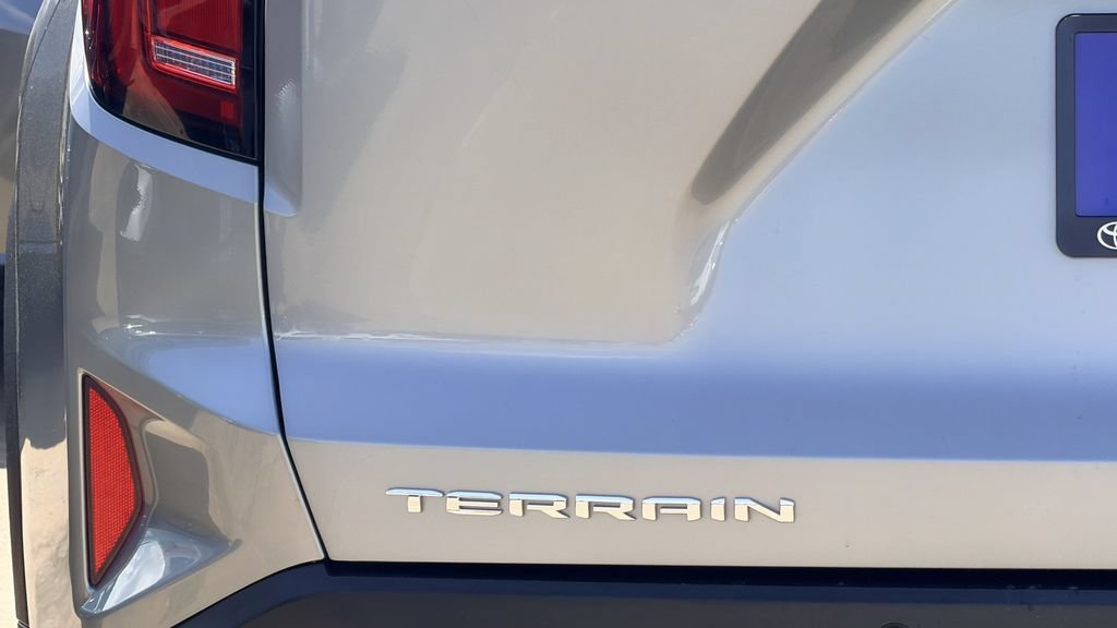 Used 2025 GMC Terrain Elevation FWD image 7