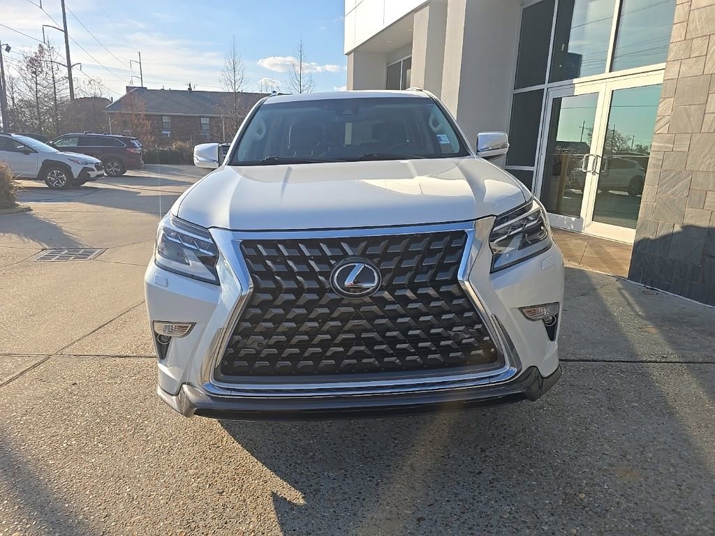 Used 2023 Lexus GX 460 Premium w/ Accessory Package image 18