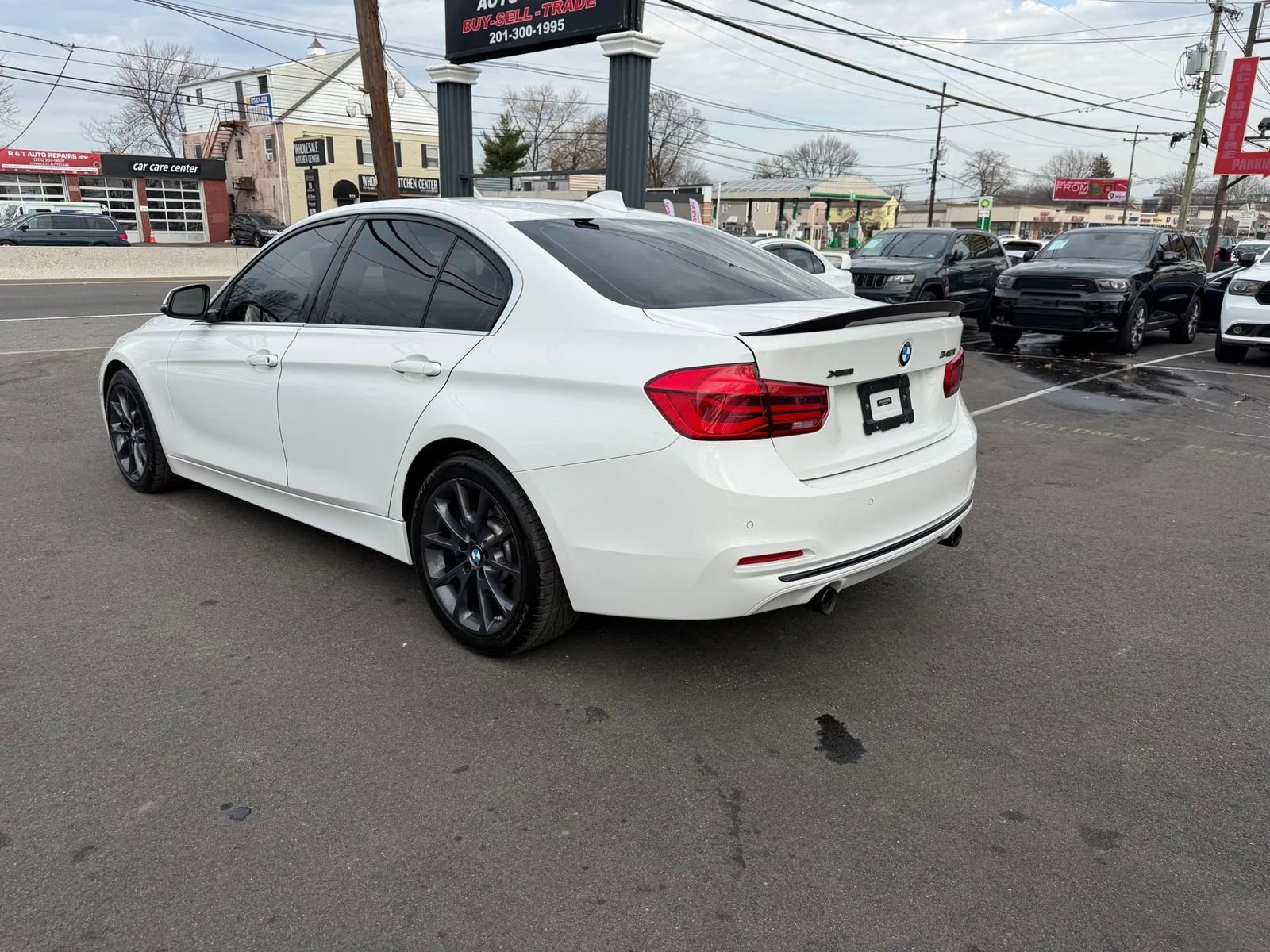 Used 2016 BMW 340i xDrive 340i xDrive Sedan 4D image 5