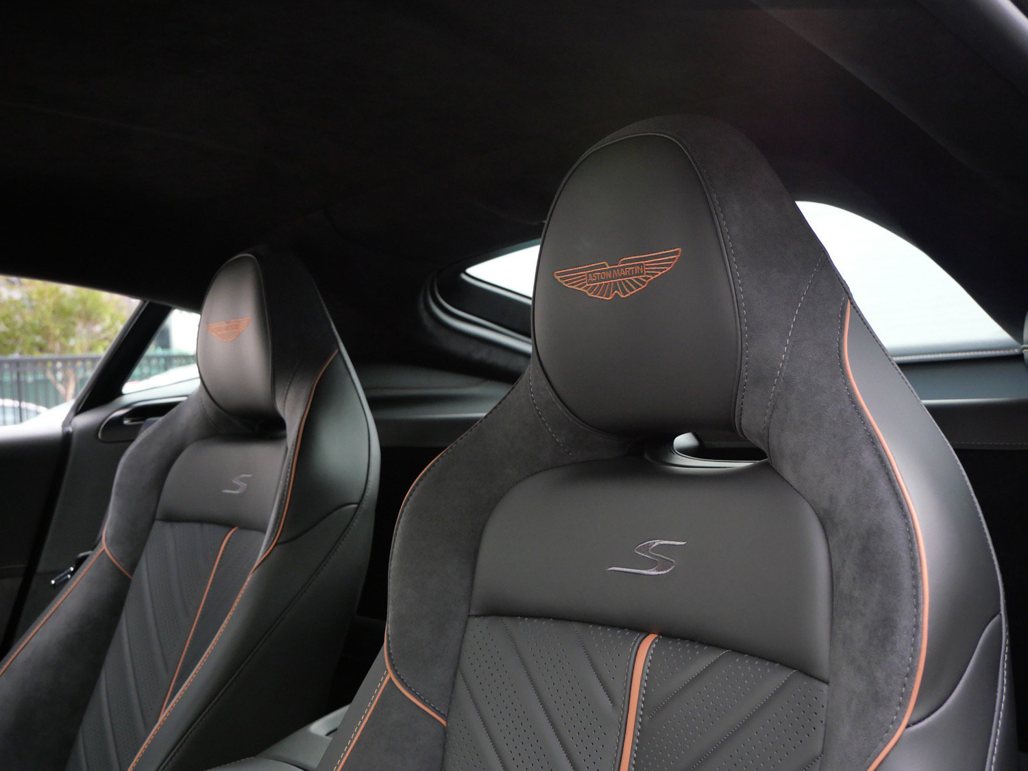 New 2026 Aston Martin V8 Vantage S RWD image 5