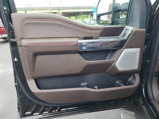 New 2025 Ford F250 King Ranch w/ Chrome Package image 9