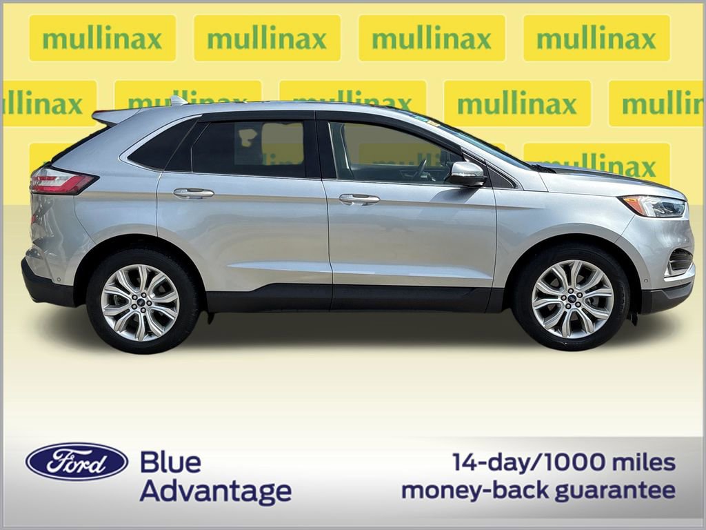 Used 2020 Ford Edge Titanium w/ Equipment Group 301A FWD image 2