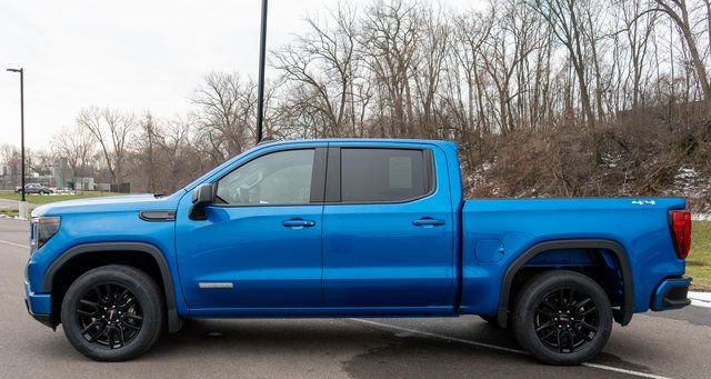 Used 2022 GMC Sierra 1500 Elevation AWD/4WD image 9