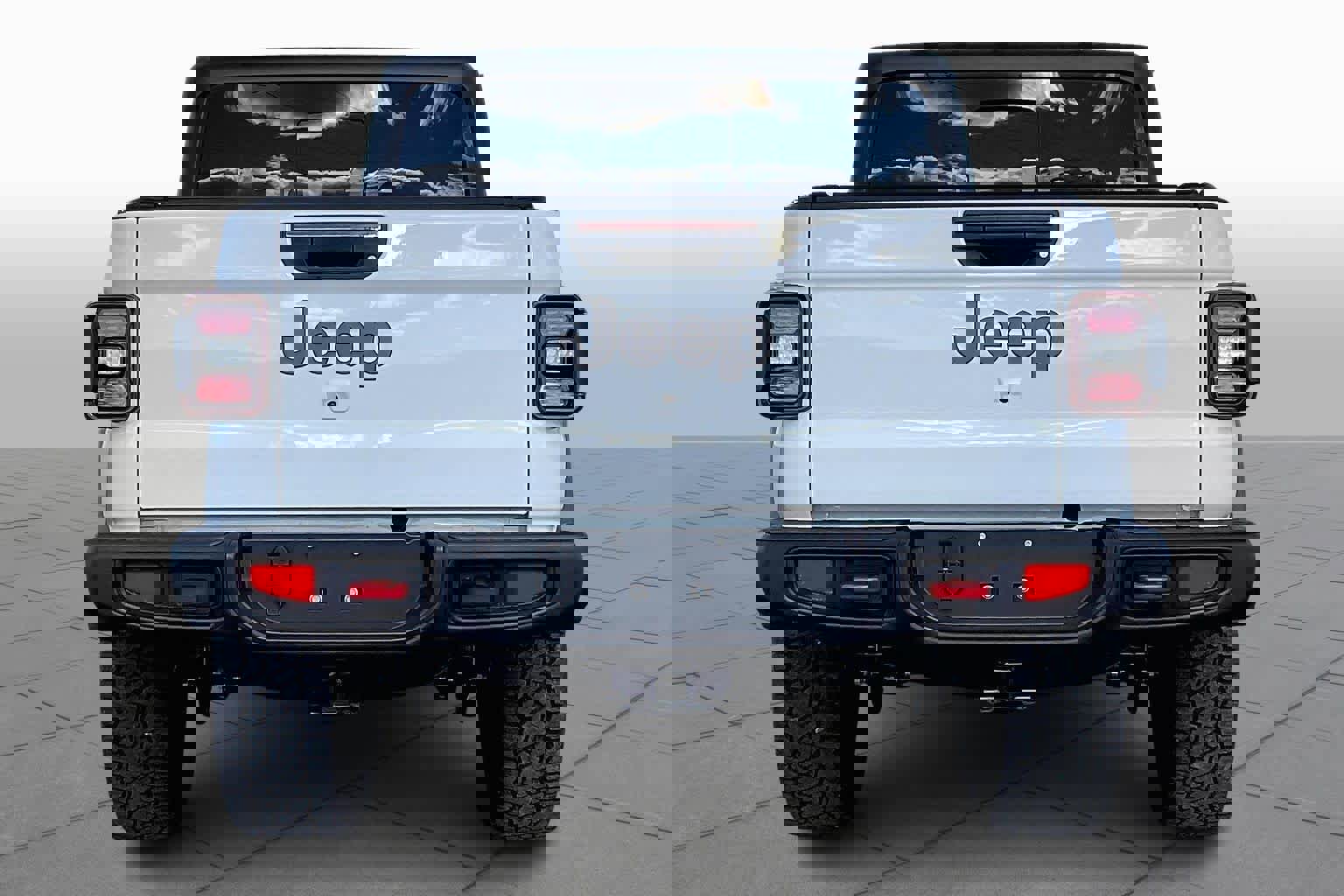 Used 2025 Jeep Gladiator Rubicon w/ Convenience Group image 5