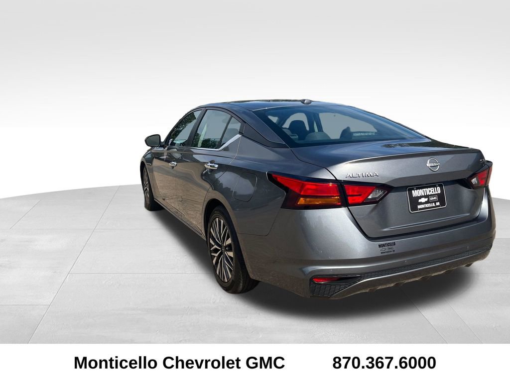 Used 2024 Nissan Altima 2.5 SV image 5