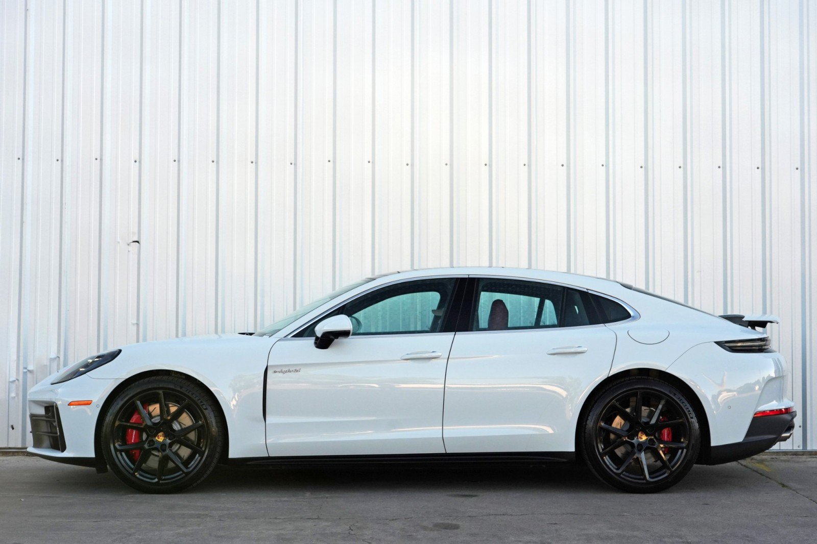 Used 2025 Porsche Panamera 4S w/ Premium Package AWD/4WD image 9