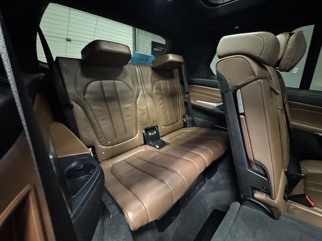 Used 2020 BMW X7 xDrive40i w/ M Sport Package image 16