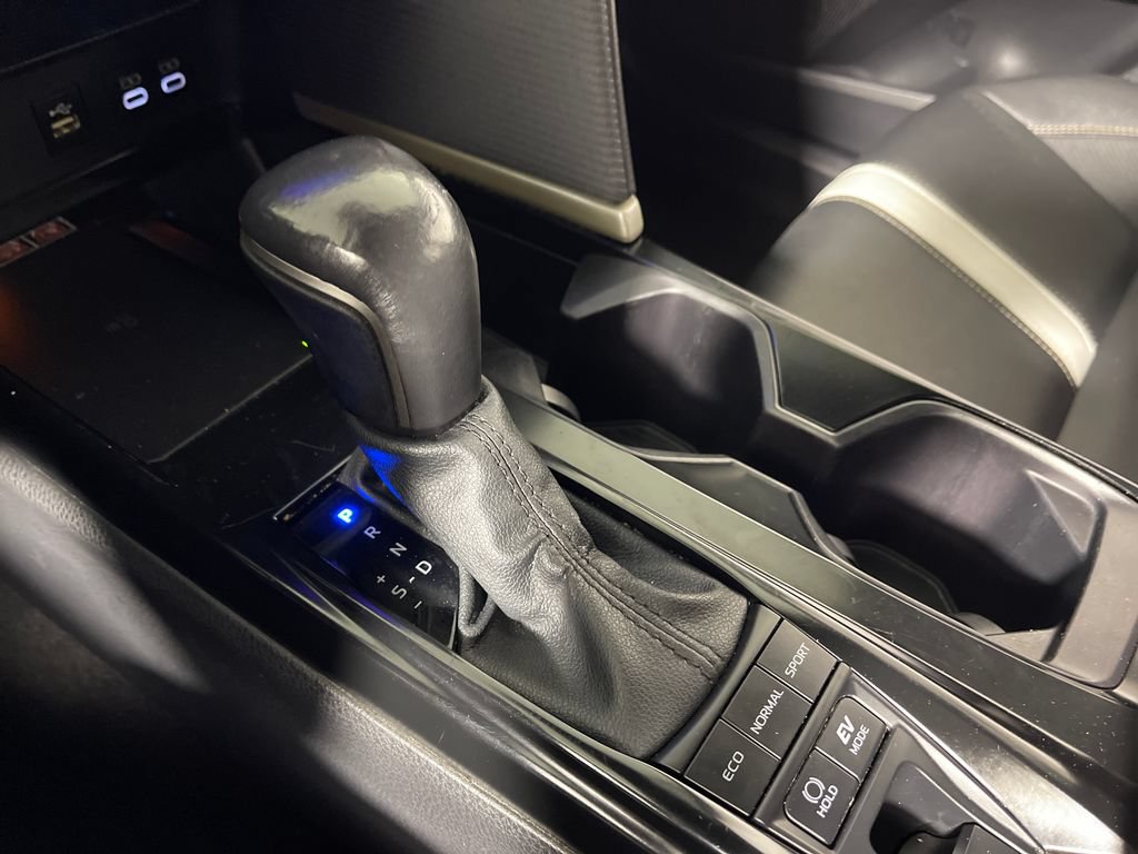 Certified 2025 Toyota Camry SE FWD image 22