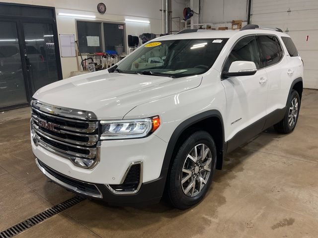 Used 2023 GMC Acadia SLE w/ LPO, Floor Liner Package image 3