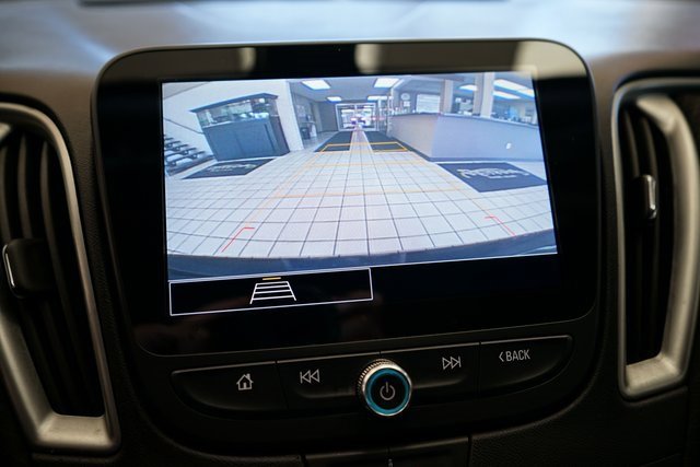 Used 2022 Chevrolet Malibu LT image 8