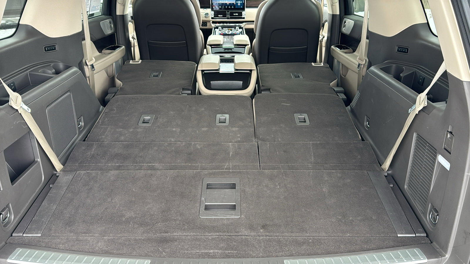 Used 2023 Lincoln Navigator Reserve w/ Equipment Group 201A image 28