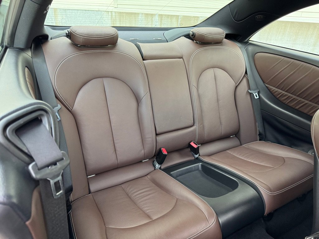 Used 2009 Mercedes-Benz CLK 350 Coupe image 27