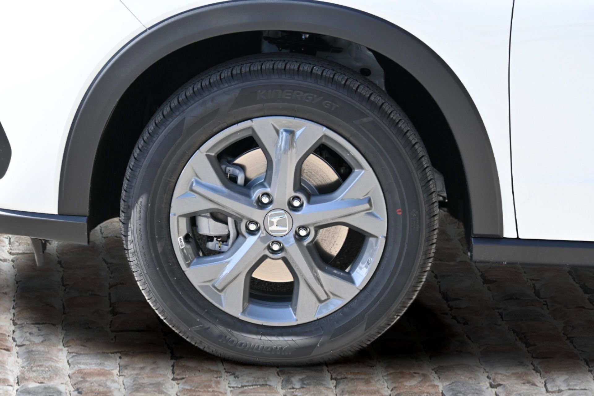 New 2026 Honda HR-V LX image 33