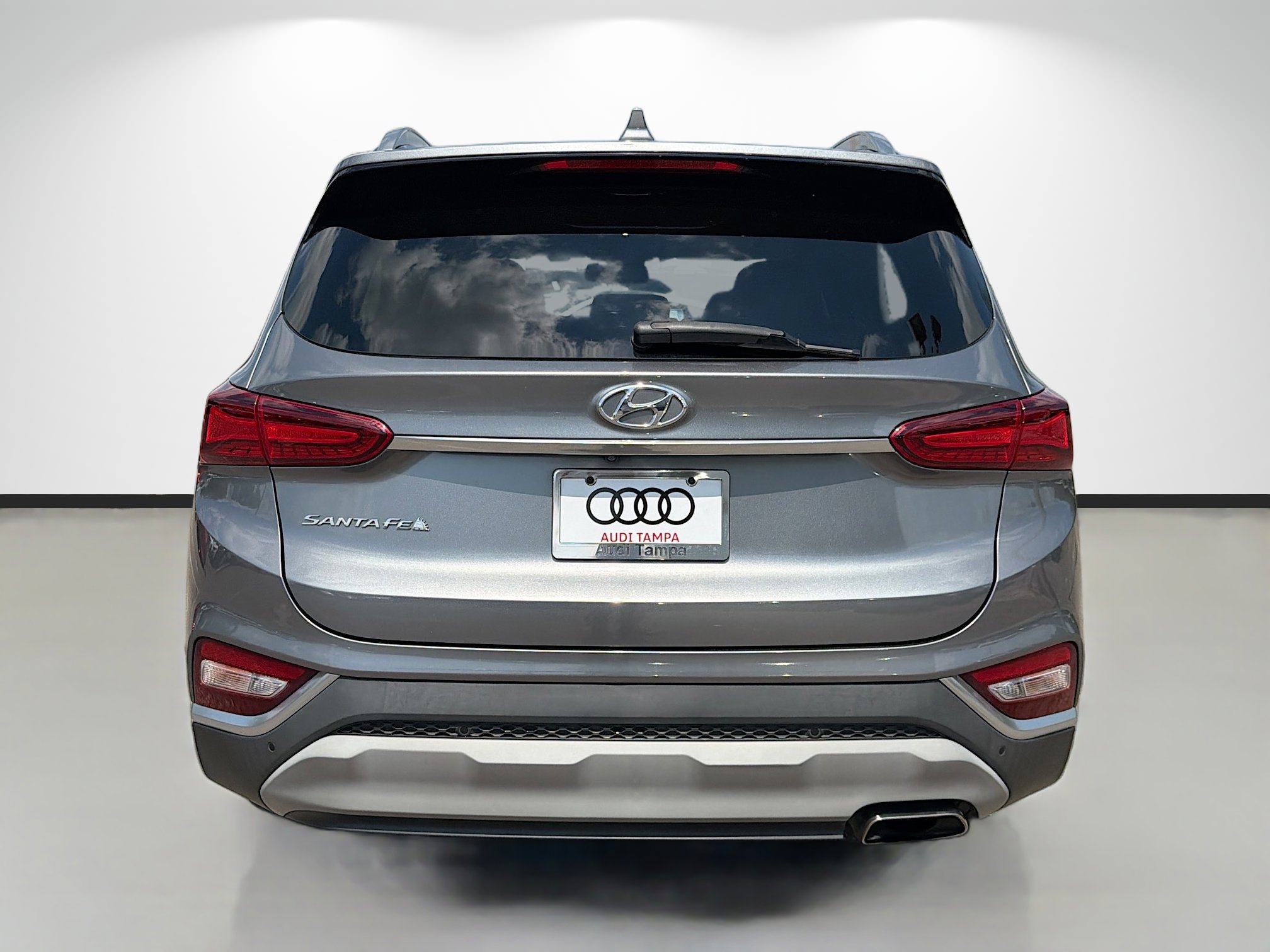 Used 2019 Hyundai Santa Fe Limited image 4