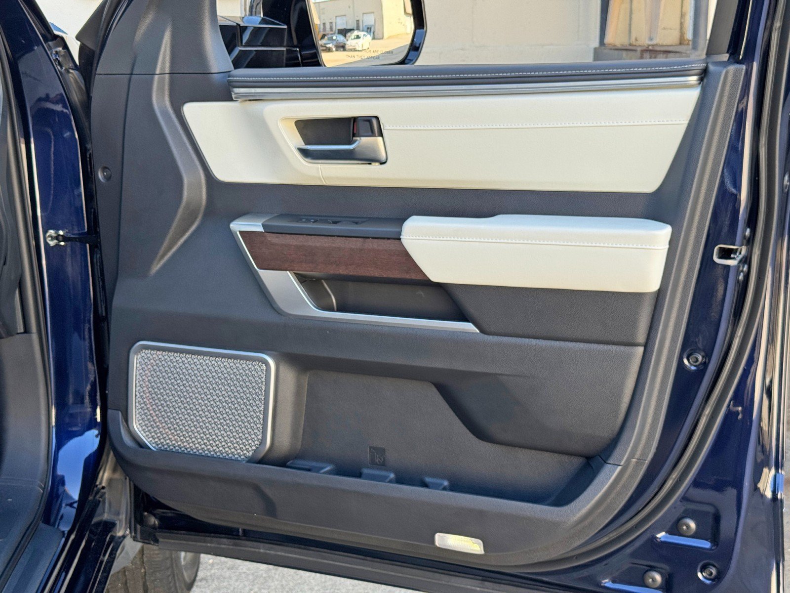 Used 2023 Toyota Tundra Capstone AWD/4WD image 48