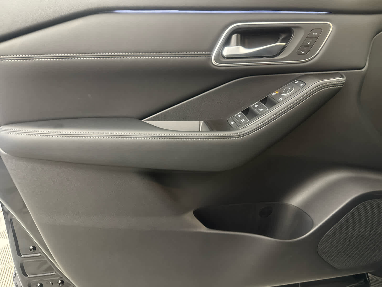 New 2026 Nissan Rogue Platinum w/ Platinum Premium Package image 14