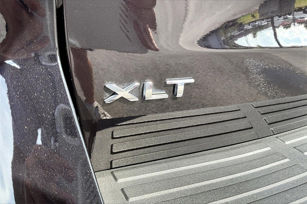 Used 2024 Ford Expedition XLT image 31